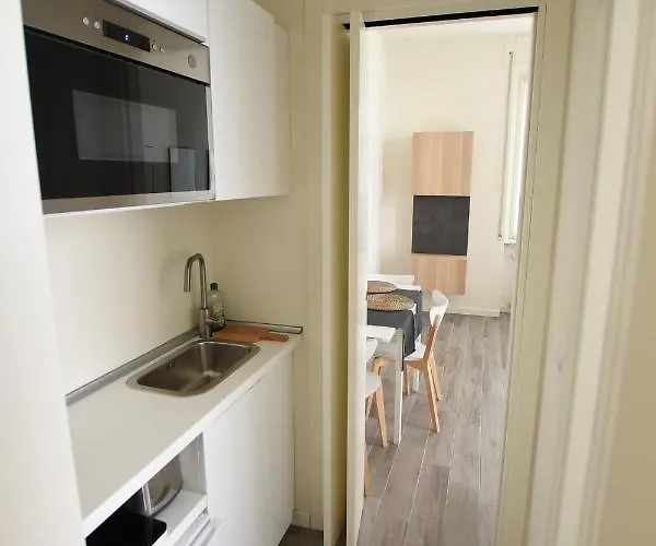 公寓 Lake Como Holiday Apartments *