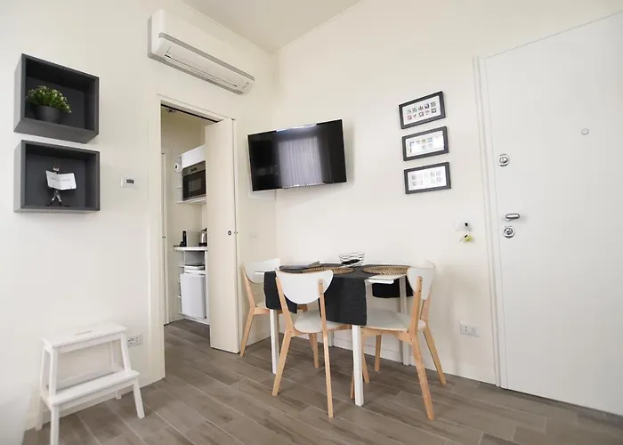 公寓 Lake Como Holiday Apartments *