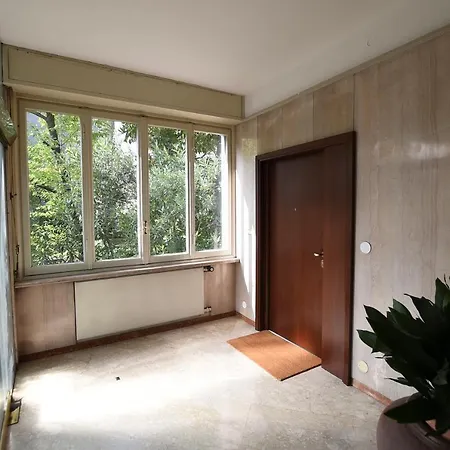 Lake Como Holiday Apartments *