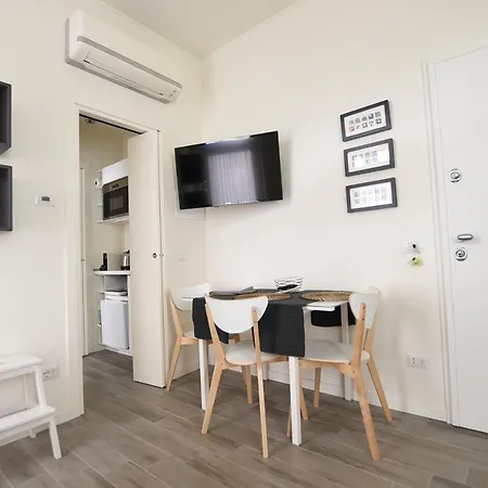 公寓 Lake Como Holiday Apartments *